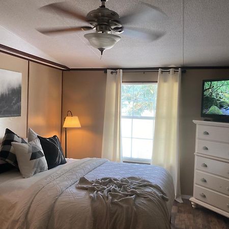 Convenient And Spacious Home In Stanton, Ky Luaran gambar